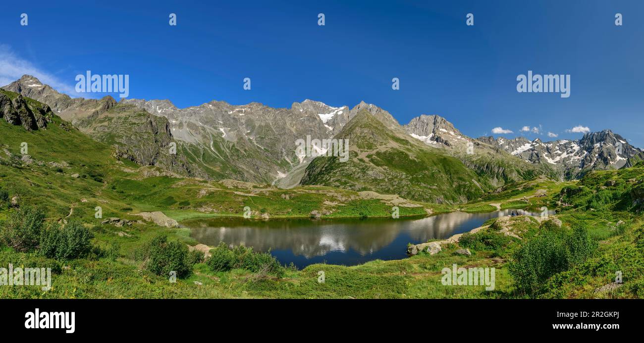 Panorama mit Lac du Lauzon und den Gipfeln der Ecrins, Lac du Lauzon, Valgaudemar, Ecrins National Park, Dauphine, Provence-Hautes Alpes, Frankreich Stockfoto