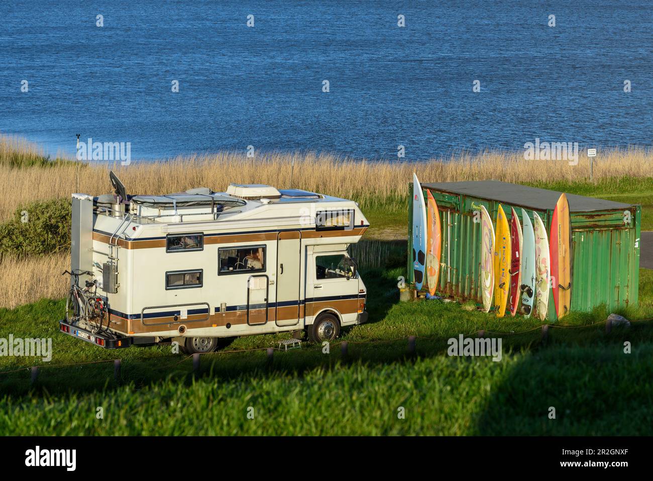 Mini-Campingplatz in Speicherkoog, Meldorf, Dithmarschen, Nordseeküste, Schleswig Holstein, Deutschland, Europa Stockfoto