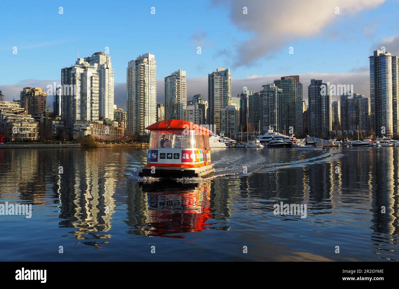 Aquabus in False Creek, Vancouver, British Columbia, Westkanada Stockfoto