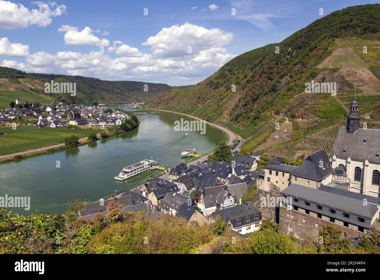 Blick auf das Moseltal von Schloss Metternich, Beilstein an der Mosel Stockfoto