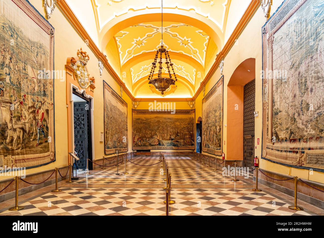 Salón de los Tapices Zimmer der Wandteppiche, Alcázar Königspalast, Sevilla Andalusien, Spanien Stockfoto