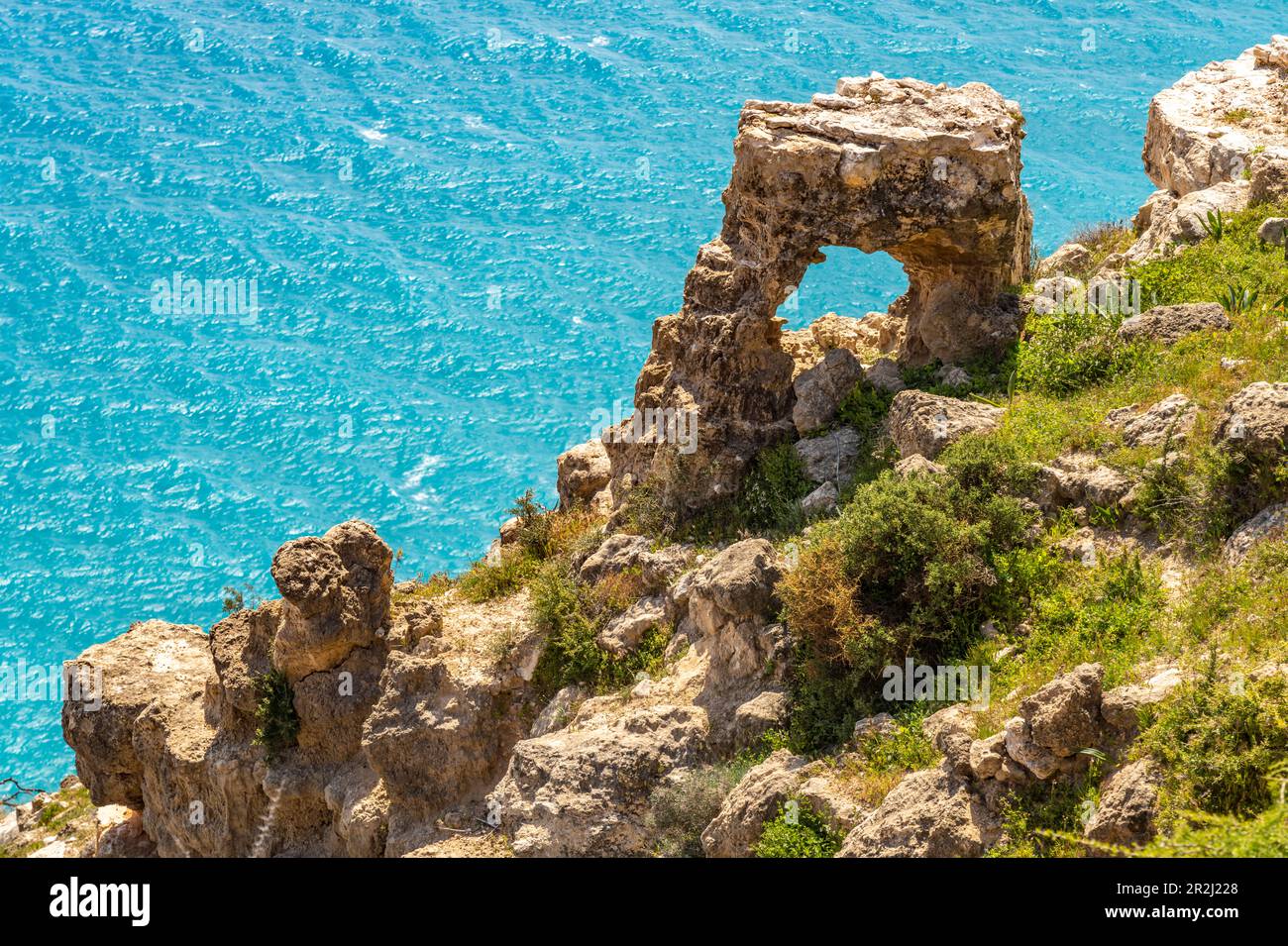 Die Klippen von Cape Aspro in der Nähe von Pissouri, Zypern, Europa Stockfoto