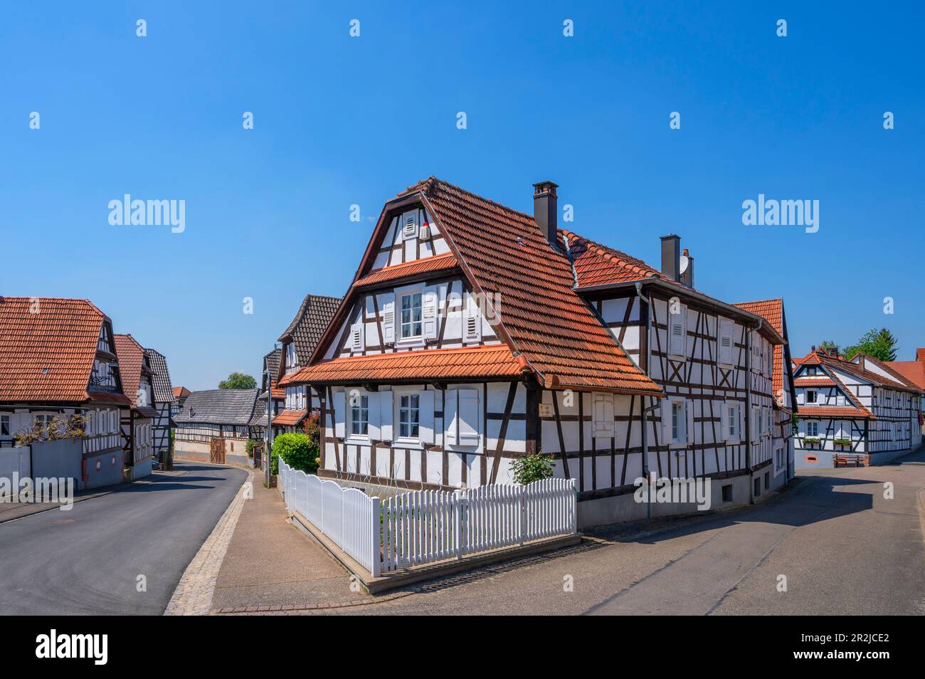 Hunspach, schönstes Dorf in Frankreich 2020, Nordelsass, Bas-Rhin Grand Est, Elsass-Champagne-Ardenne-Lothringen, Frankreich Stockfoto