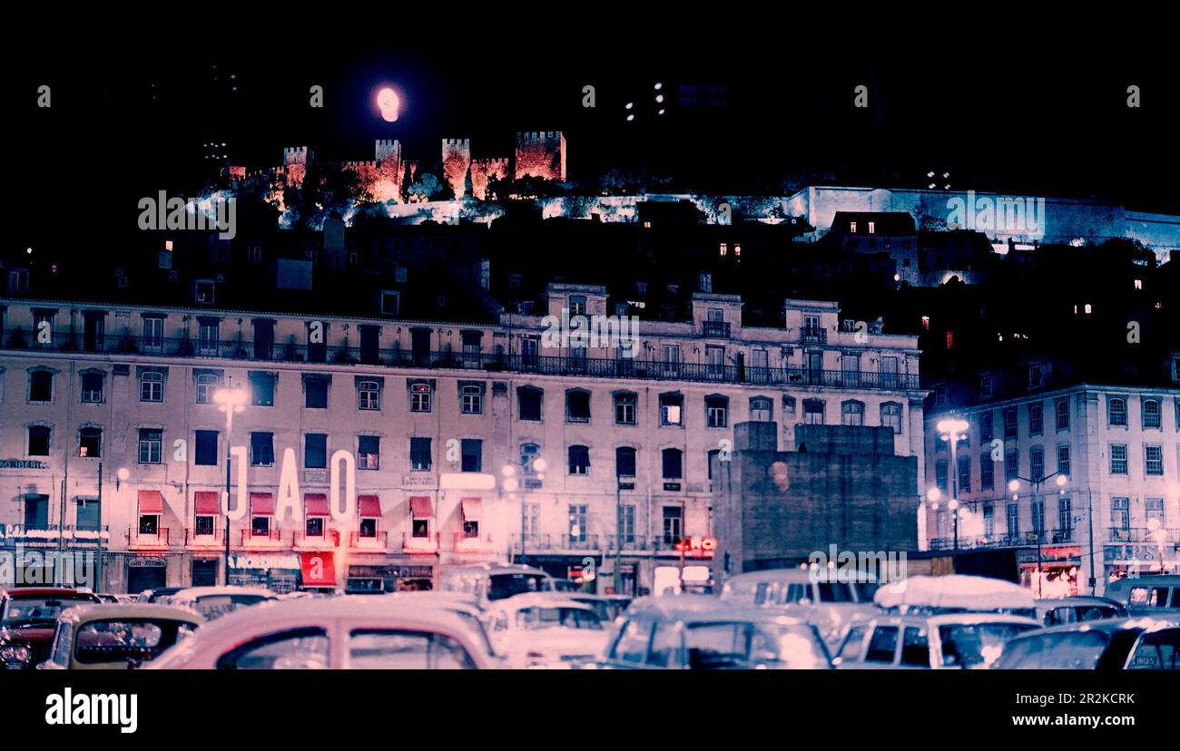 CASTILLO DE S JORGE-NOCTURNO – FOTO AÑOS 60. Lage: AUSSEN. LISBOA. PORTUGAL. Stockfoto