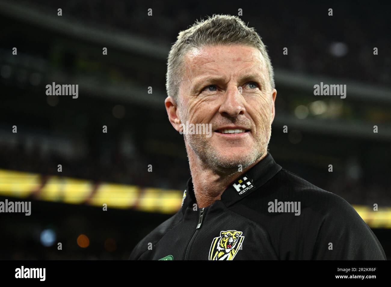 Richmond Cheftrainer Damien Hardwick während des AFL Runde 10-Spiels zwischen den Essendon Bombers und den Richmond Tigers am Melbourne Cricket Ground, Samstag, 20. Mai 2023. (AAP Image/Joel Carrett) KEINE ARCHIVIERUNG, NUR REDAKTIONELLE VERWENDUNG Stockfoto