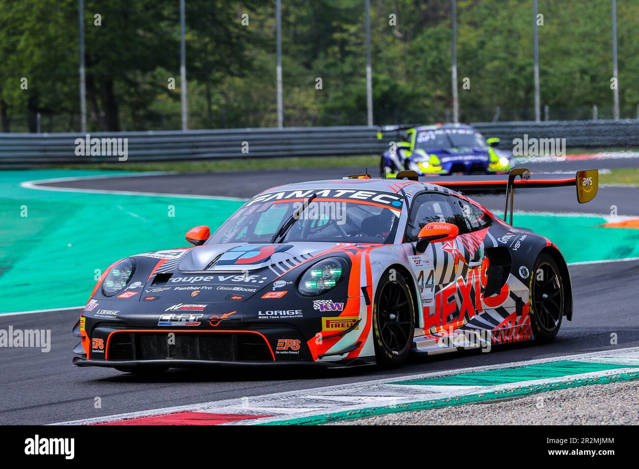 Porsche 911 GT3 R (992) Team CLRT von Clement Mateu, Steven Palette und Hugo Chevalier fährt während der Fanatec GT World Challenge Europe Monza auf der Autodromo Nazionale Monza. (Foto: Fabrizio Carabelli / SOPA Images / Sipa USA) Stockfoto