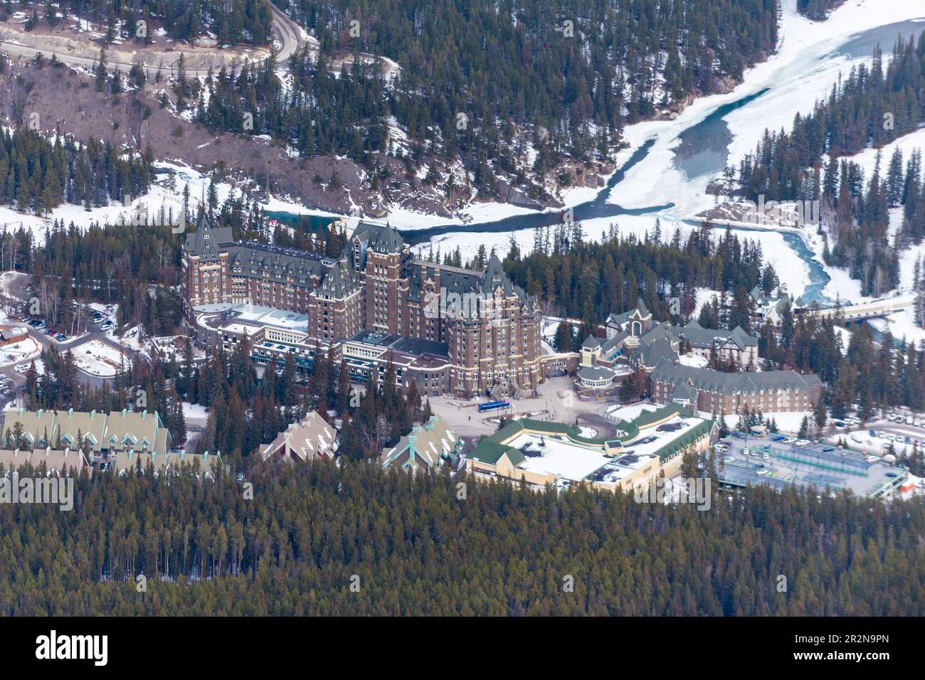 Malerische Winterausblicke vom Sulphur Mountain Gondola Banff Springs Historic Hotel, Banff National Park Alberta Canada Stockfoto