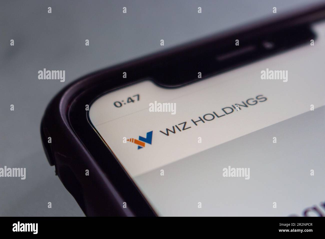 Wiz AI-Website auf dem iPhone. Wiz AI ist eine Plattform, die sich auf die Analyse von Sprachdaten und die Abwicklung komplexer Multi-Round-Gespräche von Wiz Holdings spezialisiert hat Stockfoto
