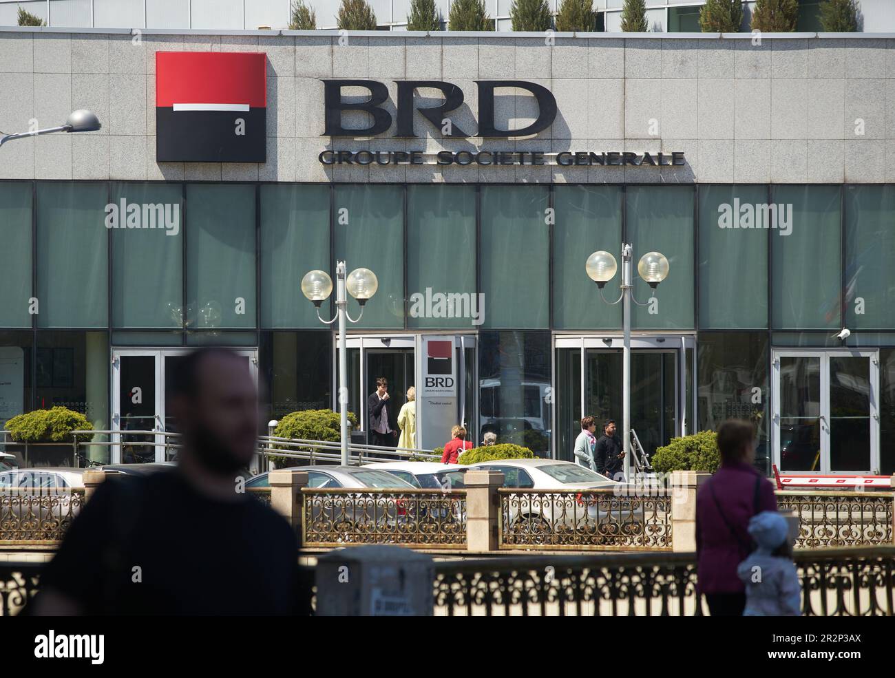 Bukarest, Rumänien - 02. Mai 2023: BRD Groupe Societe Generale, rumänische Bank im Eigentum der französischen Finanzgruppe Societe Generale. Stockfoto