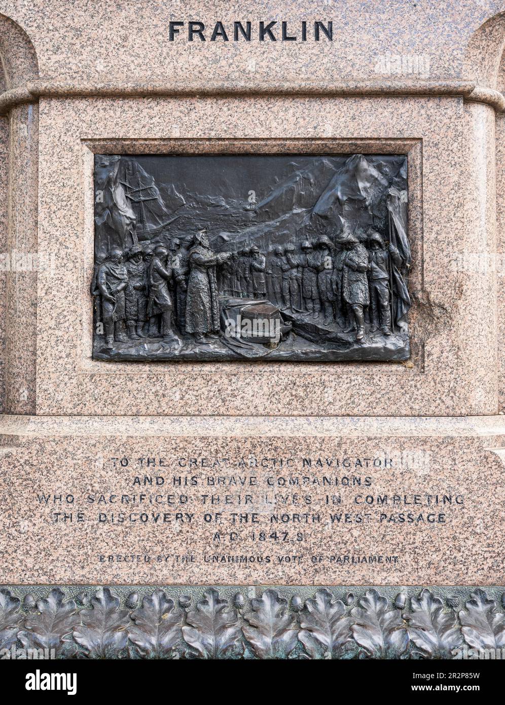 Denkmal für Sir John Franklin, Waterloo Place, London; Entdecker, der 1847 auf der Suche nach der North-West Passage starb. Entworfen von Matthew Noble Stockfoto