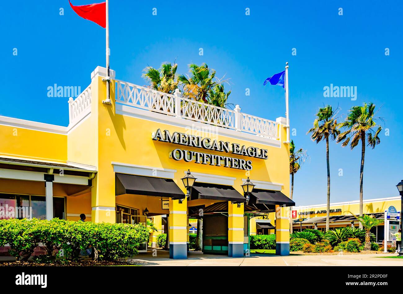 Der American Eagle Outfitters Store ist in den Gulfport Premium Outlets am 13. Mai 2023 in Gulfport, Mississippi, zu sehen. Stockfoto Der American Eagle Outfitters Store ist in den Gulfport Premium Outlets am 13. Mai 2023 in Gulfport, Mississippi, zu sehen. Stockfoto