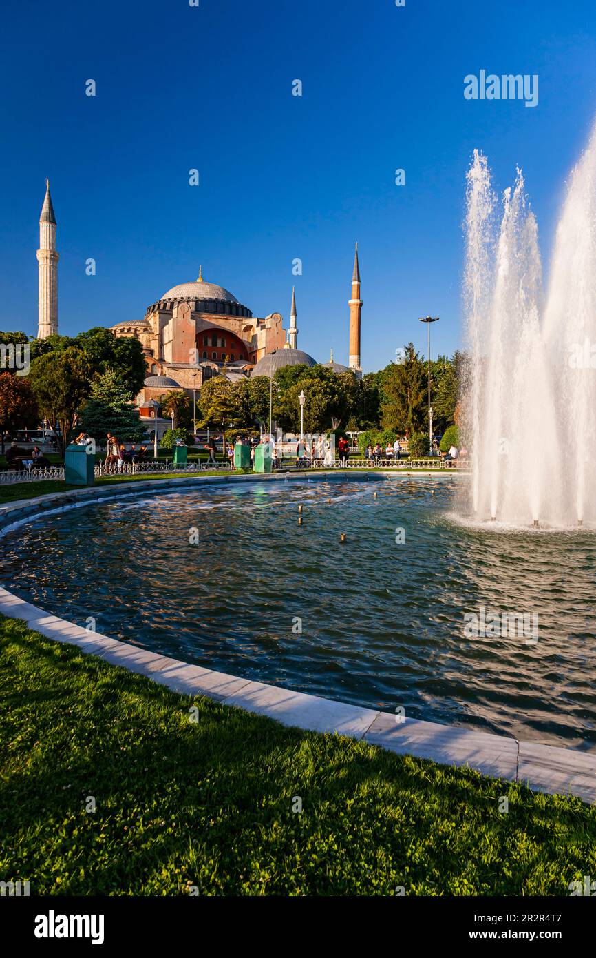 Hagia Sophia (Aya sofia), Sultan Ahmet Park, historische Gegenden von Istanbul, Sultanahmet Platz, Istanbul, Türkei Stockfoto