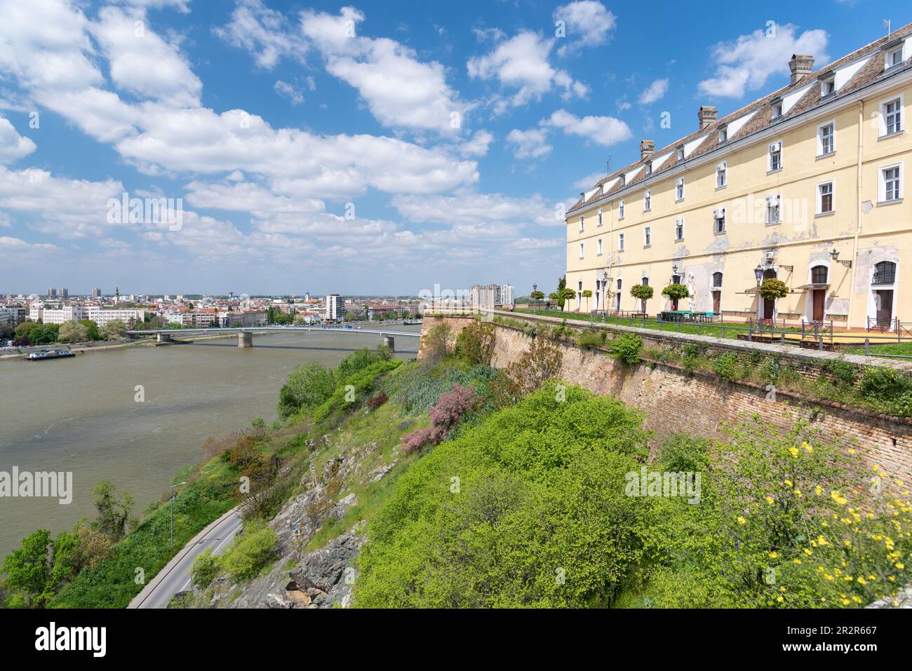 Festung Petrovaradin an der Donau in Novi Sad, Serbien, am 27. April 2023 Stockfoto