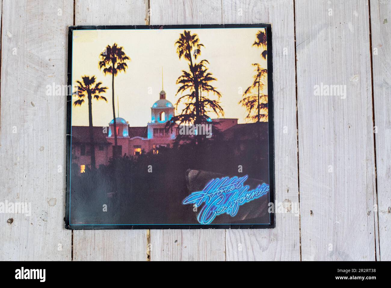 Das Eagles 1976 und das fünfte Album Hotel California, das nicht überraschend den Track Hotel California enthielt Stockfoto