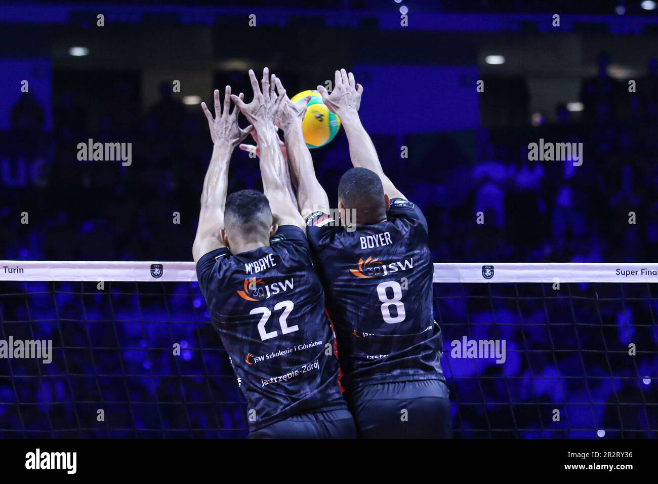 Pala Alpitour, Turin, Italien, 20. Mai 2023, #22 Mbaye Moustapha (Jastrzebski Wegiel) und #8 Boyer Stephen (Jastrzebski Wegiel) während Men's Super Fin Stockfoto