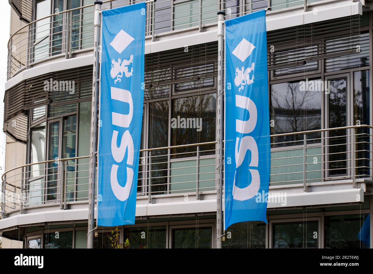 München, Bayern, Deutschland - 19. April 2023: Unterschreiben Sie im Sitz der konservativen Christlichen Sozialpartei - CSU in München, Deutschland - die CSU Oper Stockfoto