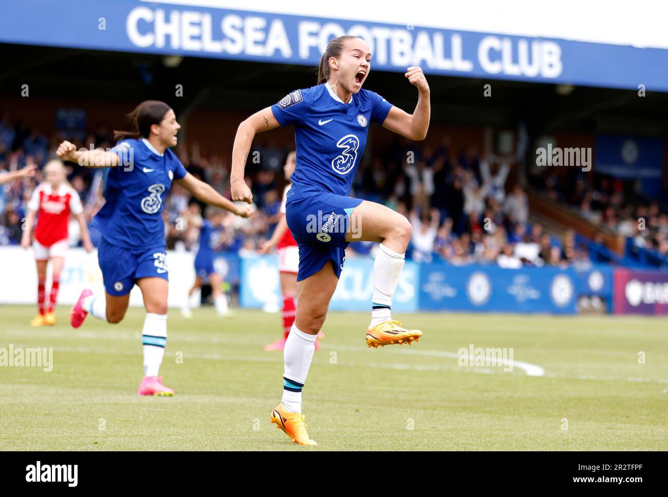 Guro Reiten von Chelsea feiert das erste Tor seiner Seite im Spiel beim Barclays Women's Super League-Spiel in Kingsmeadow, Kingston upon Thames. Foto: Sonntag, 21. Mai 2023. Stockfoto