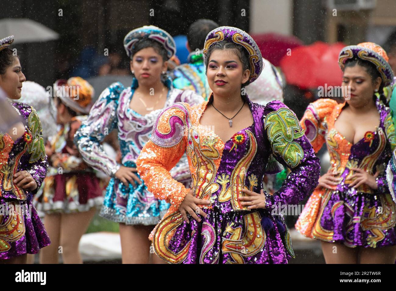 20. Mai 2023, New York, New York: (NEU)die NYC 17. Annual Dance Parade and Festival. 20. Mai 2023, New York, USA: Die NYC 17. Annual Dance Parade and Festival ist die weltweit größte kulturelle Vielfalt mit 100 einzigartigen Tanzstilen und 10.000 Tänzern, DJS und Live Bands, die New York City beleuchten. Es begann mit einer Ribbon-Zeremonie um 11:45am Uhr an der 17. Street und der Sixth Avenue (Avenue of the Americas). Cdedit: Victor Matos/Thenews2 (Foto: Victor Matos/TheNews2/Zumapress) (Kreditbild: © Victor Matos/TheNEWS2 via ZUMA Press Wire) NUR REDAKTIONELLE VERWENDUNG! Nicht für Commercial U Stockfoto