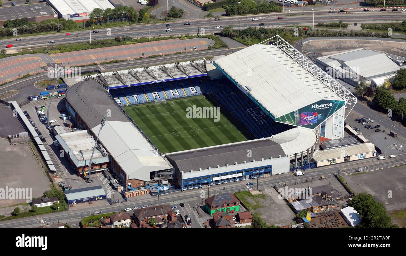Das Leeds United Elland Road Stadium aus der Vogelperspektive (aufgenommen im Mai 2023) Stockfoto