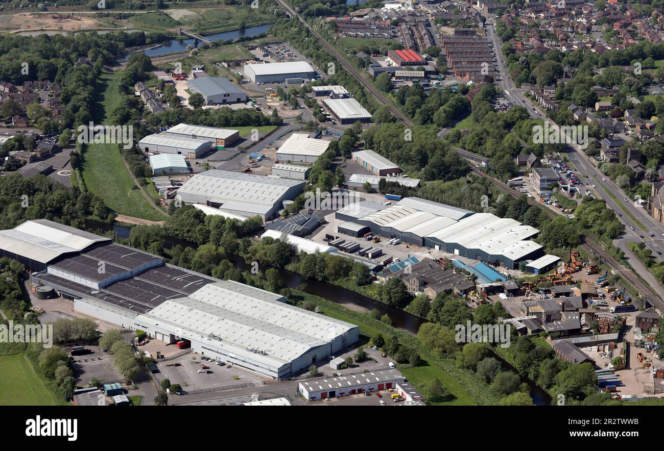Luftaufnahme der Industrie in Dewsbury Mills an der Calder Bank Road und in Tenter Fields, Dewsbury, West Yorkshire Stockfoto