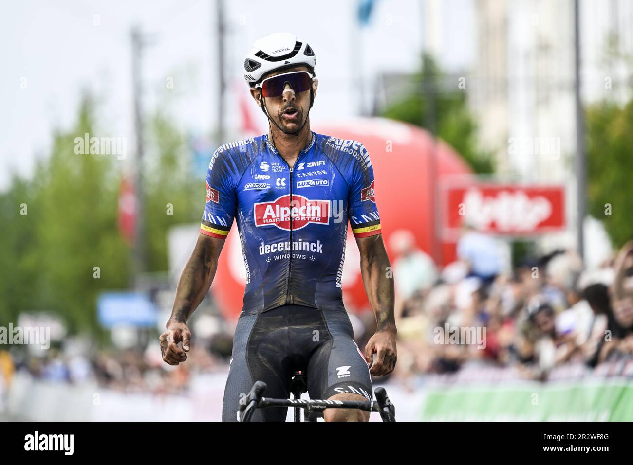 Antwerpen, Belgien. 21. Mai 2023. Belgier Dries De Bondt von Alpecin-Deceuninck gewinnt das eintägige Radrennen „Antwerpen Port Epic“ „Schaal Sels“ für Männer, 192km km in und um Antwerpen, fünftes Rennen (5/10) im Lotto Cycling Cup, Sonntag, 21. Mai 2023. BELGA FOTO TOM GOYVAERTS Kredit: Belga News Agency/Alamy Live News Stockfoto