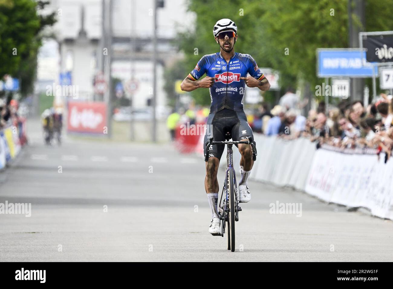 Antwerpen, Belgien. 21. Mai 2023. Belgier Dries De Bondt von Alpecin-Deceuninck gewinnt das eintägige Radrennen „Antwerpen Port Epic“ „Schaal Sels“ für Männer, 192km km in und um Antwerpen, fünftes Rennen (5/10) im Lotto Cycling Cup, Sonntag, 21. Mai 2023. BELGA FOTO TOM GOYVAERTS Kredit: Belga News Agency/Alamy Live News Stockfoto