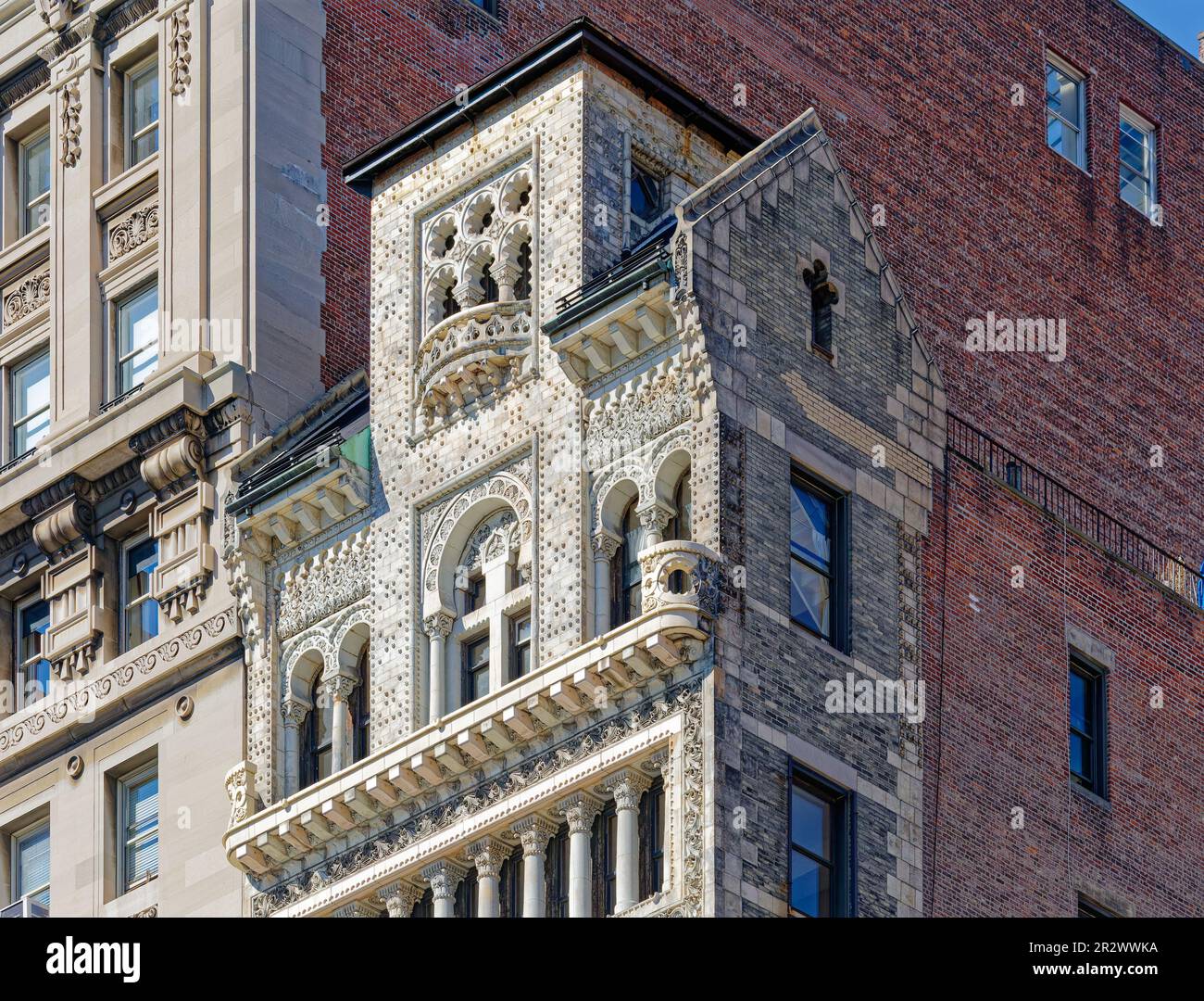 Das New Yorker Wahrzeichen Decker Building ist eine Mischung aus maurischen und venezianischen Architekturstilen, gegenüber dem Union Square Park. Stockfoto