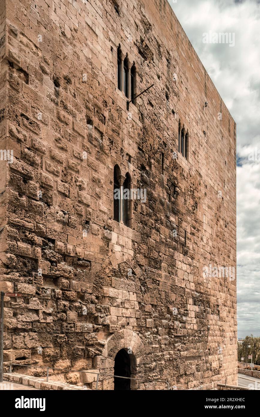 Torre del Praetorio oder Schloss des Königs, Museum für lokale Geschichte, Plaza del Rey in Tarragona. Römischer Turm, erbaut 73 v. Chr. c. Katalonien, Spanien. Stockfoto