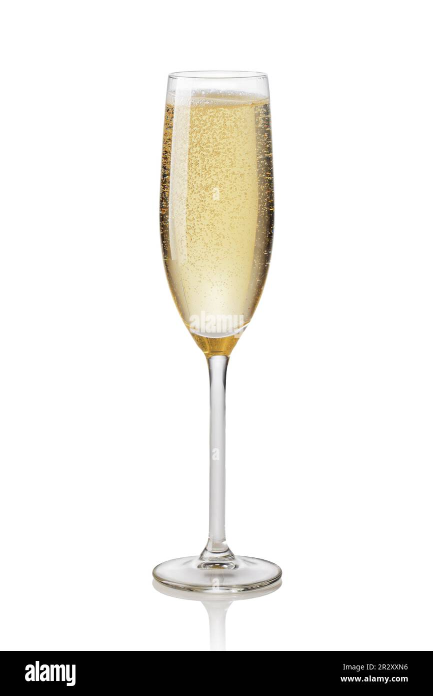 Glas Champagner auf weißem Hintergrund Stockfoto