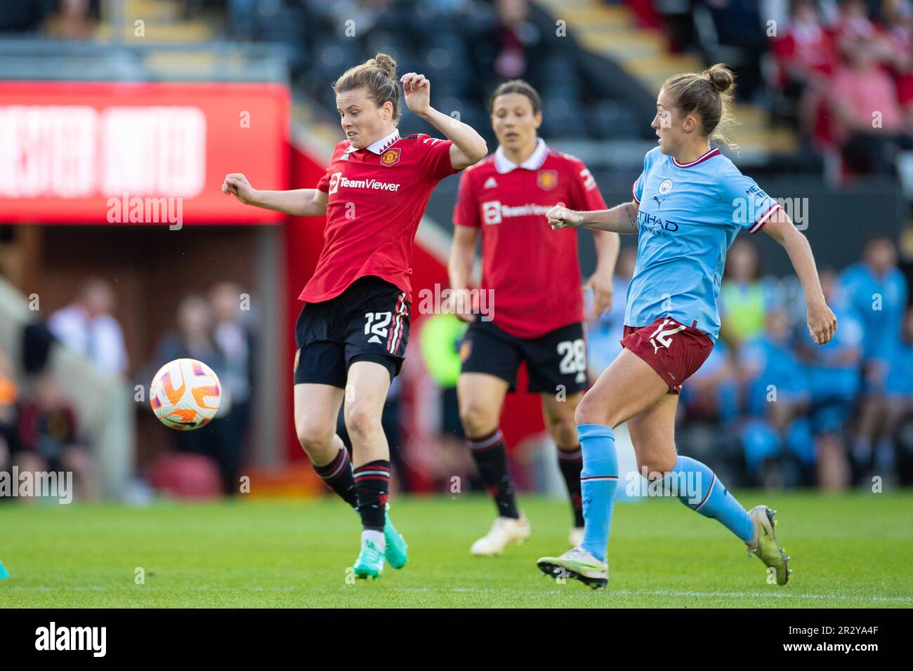 Leigh, Großbritannien. 21. Mai 2023. Hayley Ladd #12 von Manchester United im Besitz des Balls während des Barclays FA Women's Super League-Spiels zwischen Manchester United und Manchester City im Leigh Sport Stadium, Leigh, am Sonntag, den 21. Mai 2023. (Foto: Mike Morese | MI News) Guthaben: MI News & Sport /Alamy Live News Stockfoto