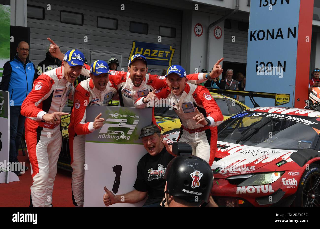 Spannende 12h Nurburgring 2023 Bilder