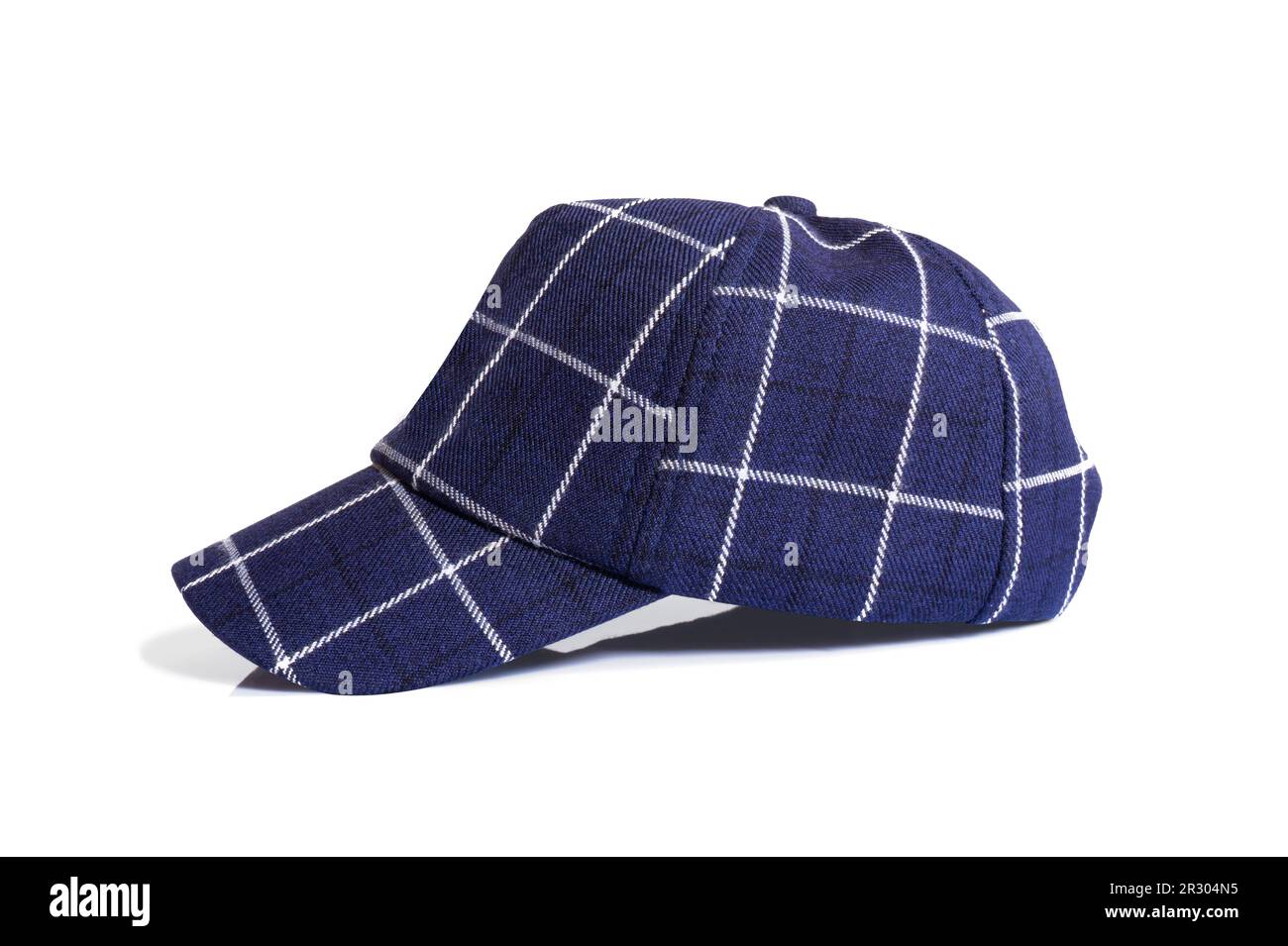 Marineblaue Baseballmütze mit weißen Streifen auf weißem Hintergrund Stockfoto