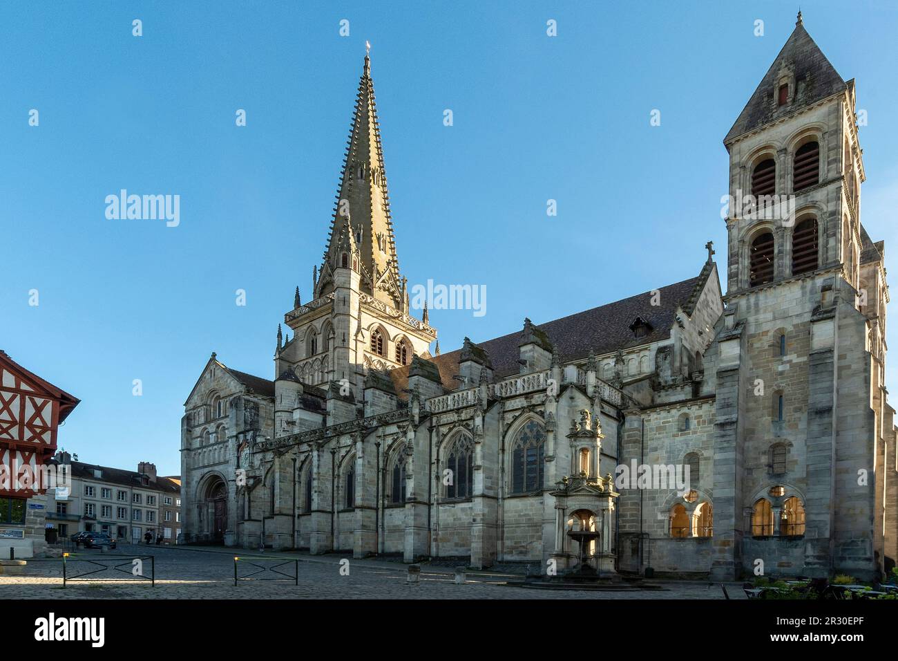 Autun . Kathedrale Saint Lazare. Morvan Regional-Naturpark. Saone et Loire. Bourgogne Franche Comte. Frankreich Stockfoto