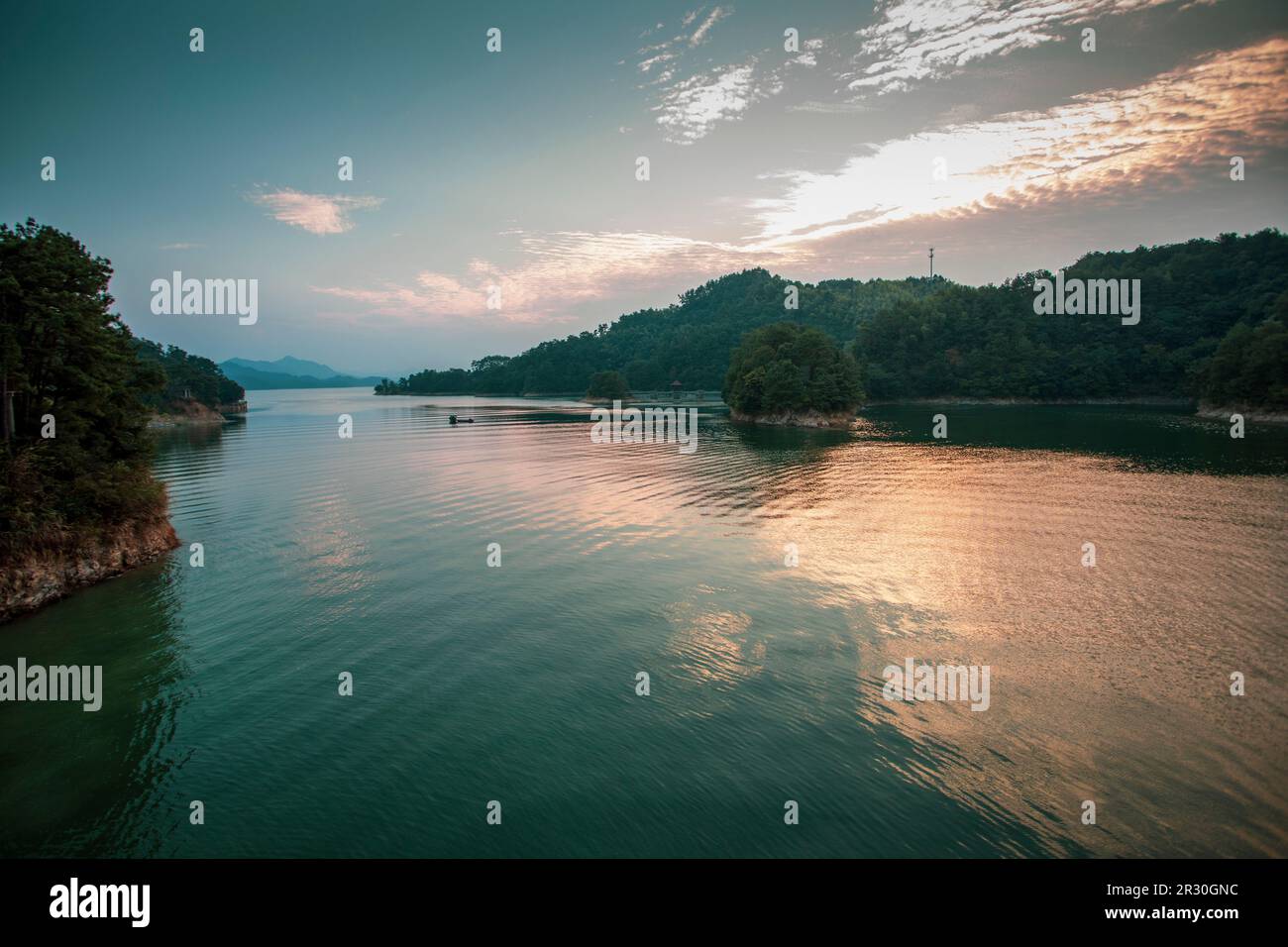 Wunderschöne Landschaft des Qiandao Lake, China Stockfoto