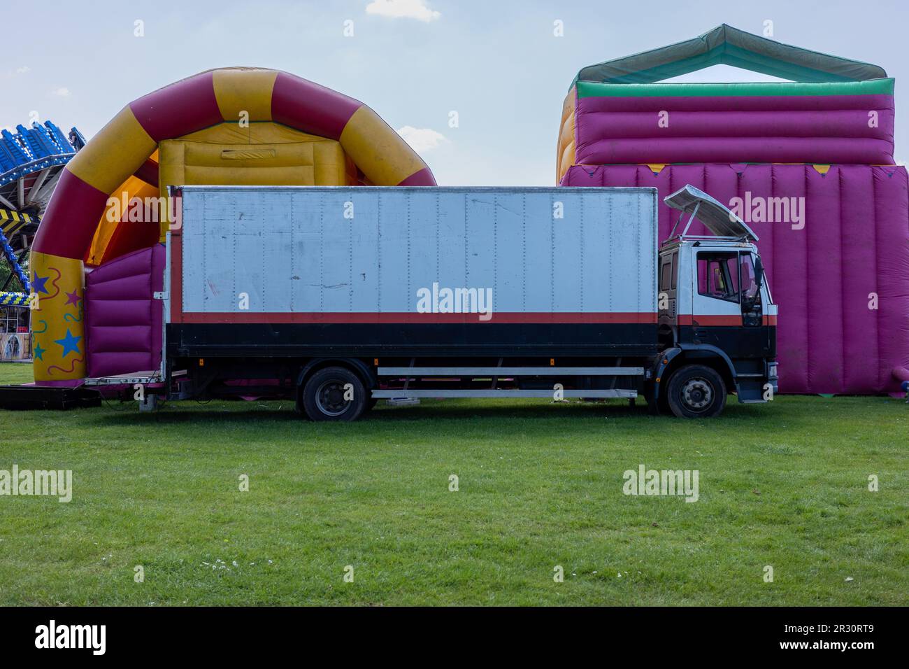 Weißer Truck ohne Text Stockfoto