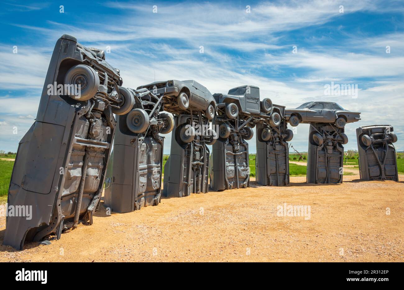 Carhenge, Skulptur von Jim Reinders in der Nähe der Stadt Alliance, Nebraska Stockfoto