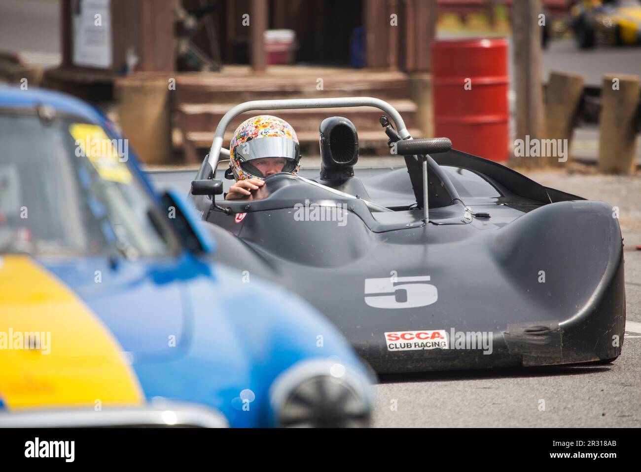 Oldtimer-Rennen während der 2019 Vintage Racing Group 500. Stockfoto