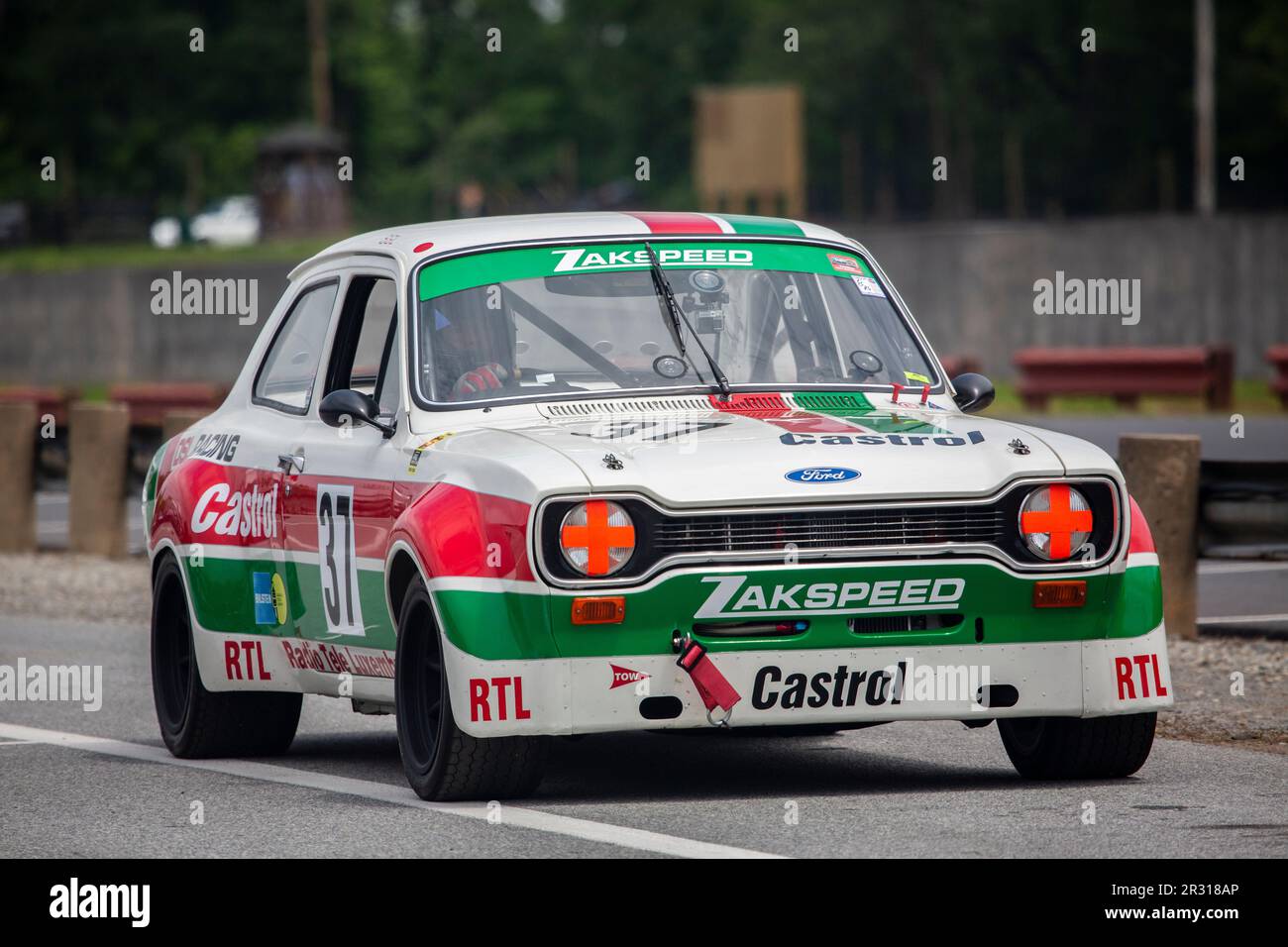 Oldtimer-Rennen während der 2019 Vintage Racing Group 500. Stockfoto