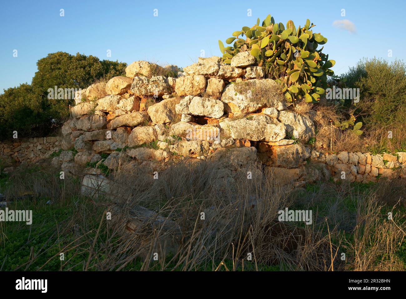 Talayot de Sa Talaya. Llucmajor. talaiótico (Edad de Bronce).. Mallorca Balearen. España. Stockfoto