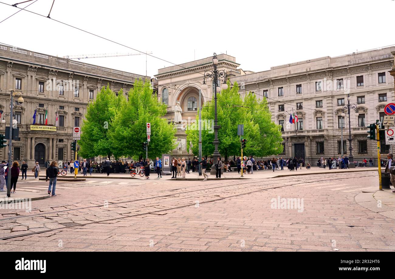 Piazza della Scala vor dem Teatro alla Scala, Mailand, Lombardei, Italien, Europa Stockfoto