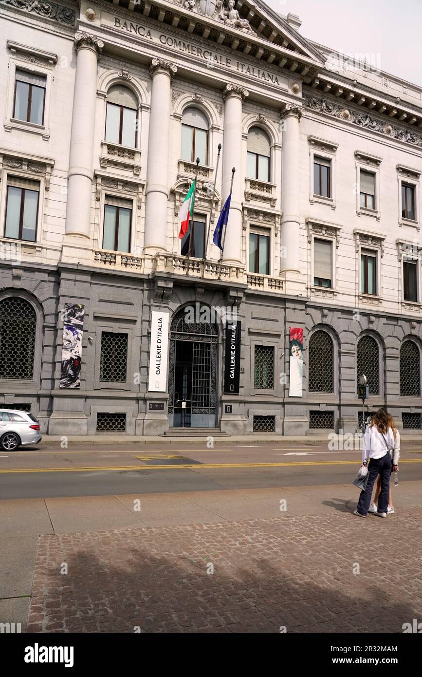 Piazza della Scala und die Fassade des Museums Gallerie d'Italia, Mailand, Lombardei, Italien, Europa Stockfoto