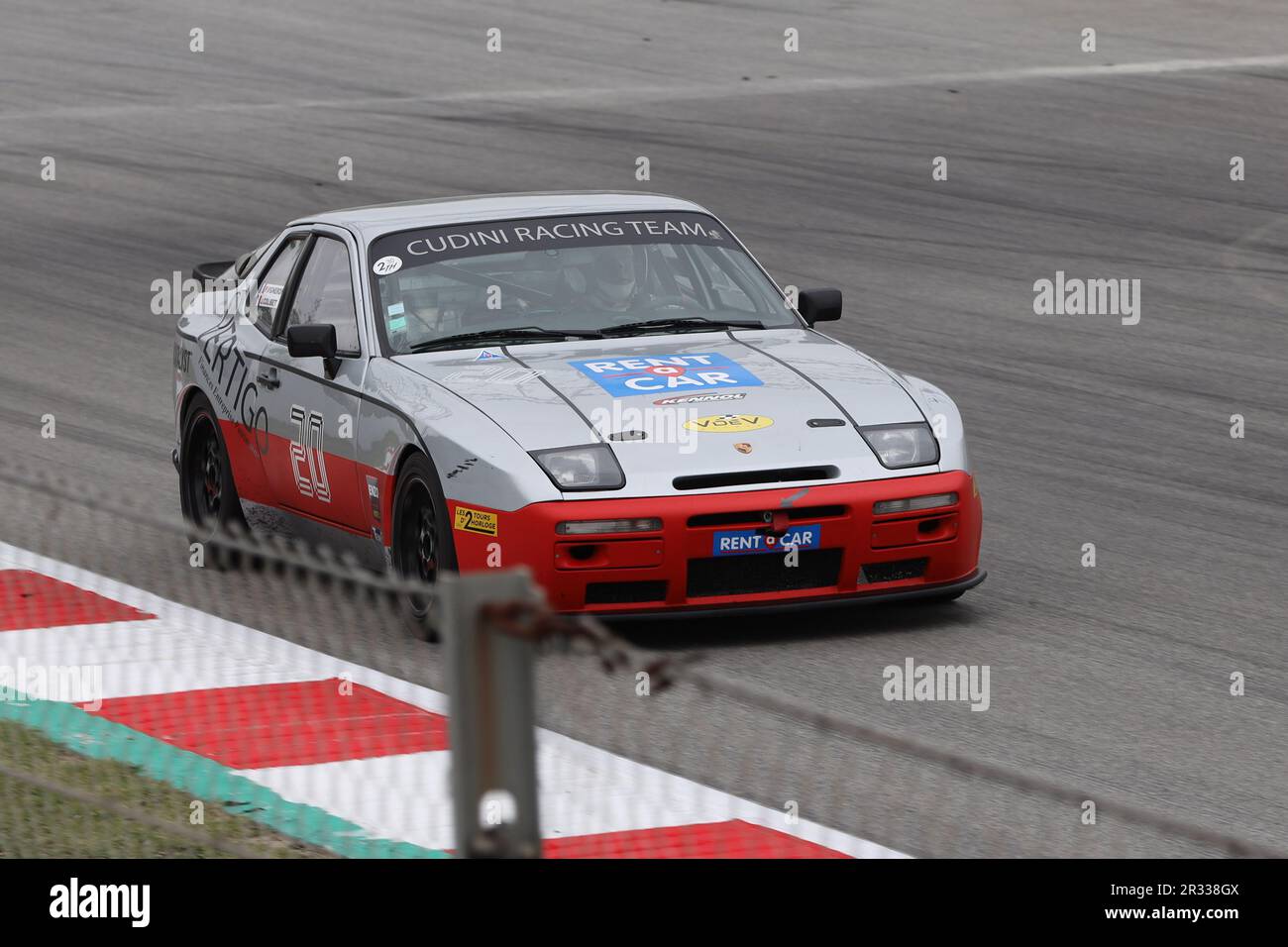 1989 Porsche 944 S2 Rennen in den 6 Stunden der Barcelona Paco Godia Trophäe am 21./5/2023 auf dem Circuit of Catalonia, Barcelona, Spanien Stockfoto