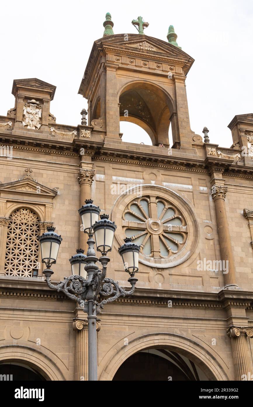 Frontfassade, Catedral de Santa Ana de Canarias, Plaza Santa Ana, Las Palmas, Gran Canaria, Spanien Stockfoto
