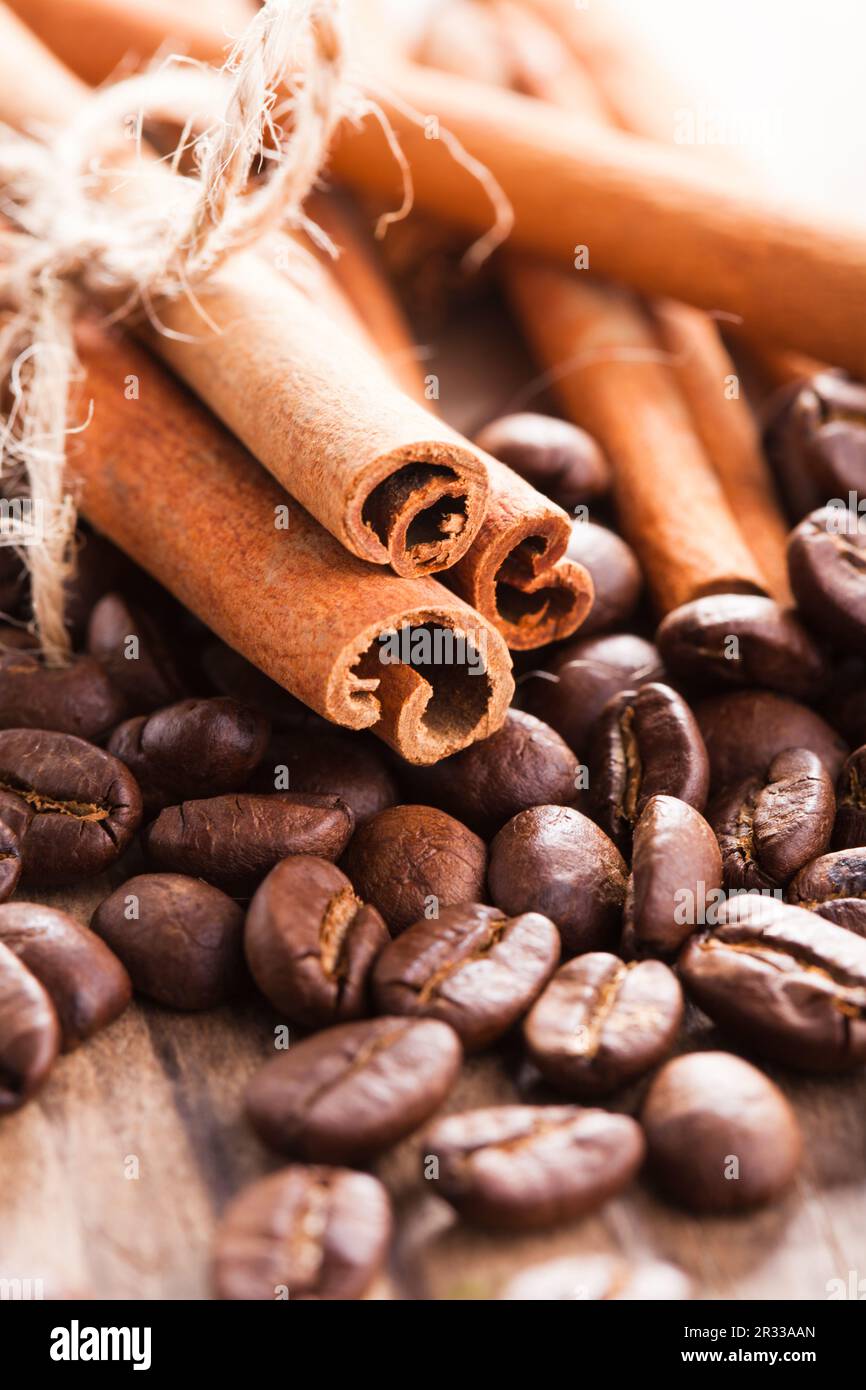 Kaffee und Zimt Stockfoto
