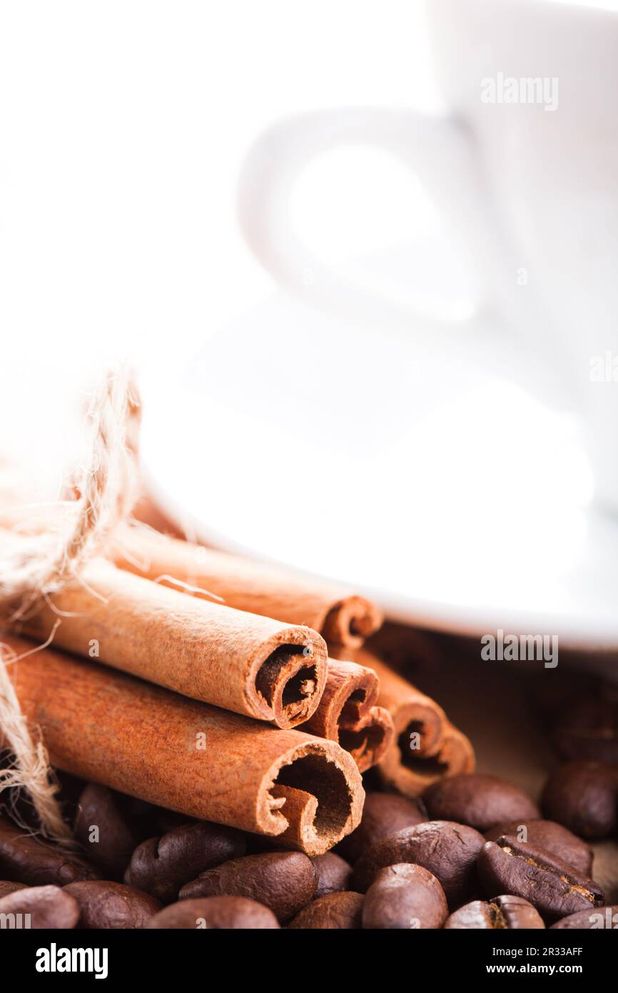 Kaffee und Zimt Stockfoto