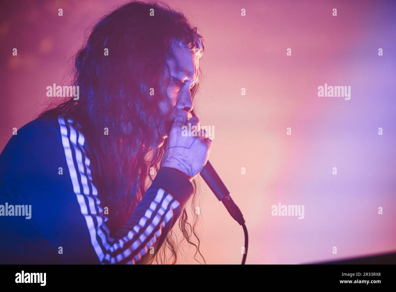 Tilburg, Niederlande. 20., 2023. April. Die Schweizer Band Yrre führt während des niederländischen Musikfestivals Roadburn Festival 2023 in Tilburg ein Live-Konzert auf. (Foto: Gonzales Photo - Peter Troest). Stockfoto