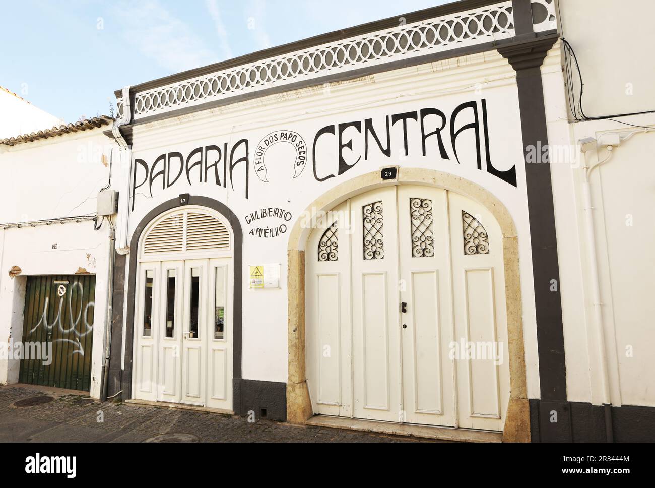 Die Bäckerei Padaria Central, Altstadt, Lagos, Algarve, Portugal Stockfoto