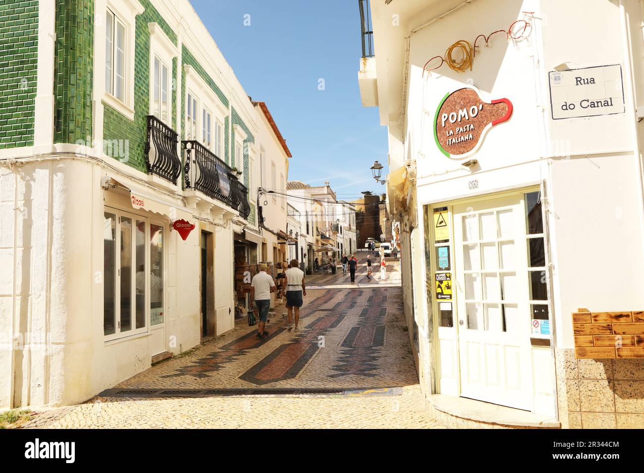 Traditionelles grün gefliestes Gebäude, Altstadt, Lagos, Algarve, Portugal Stockfoto
