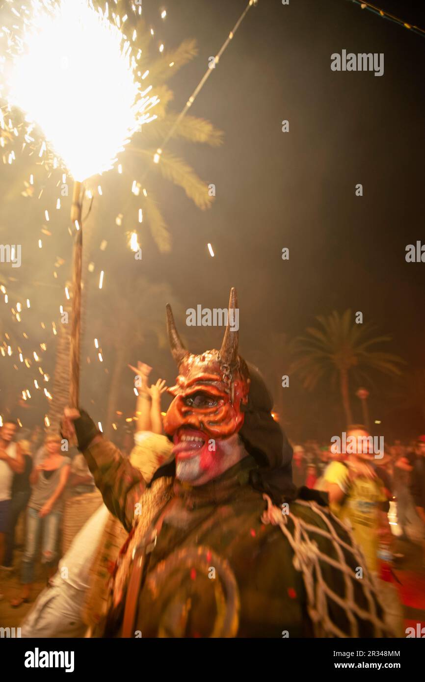 Correfoc, Fiesta de demonios y Fuego. Fiestas de Sant Joan. Palma. Mallorca Islas Baleares. España. Stockfoto