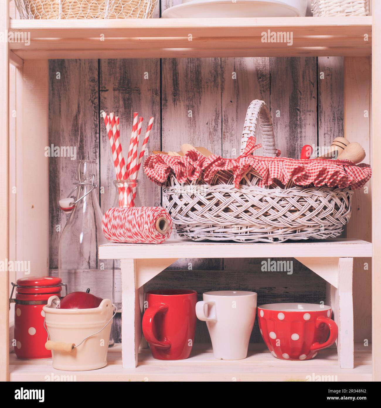 Regale im rack Stockfoto